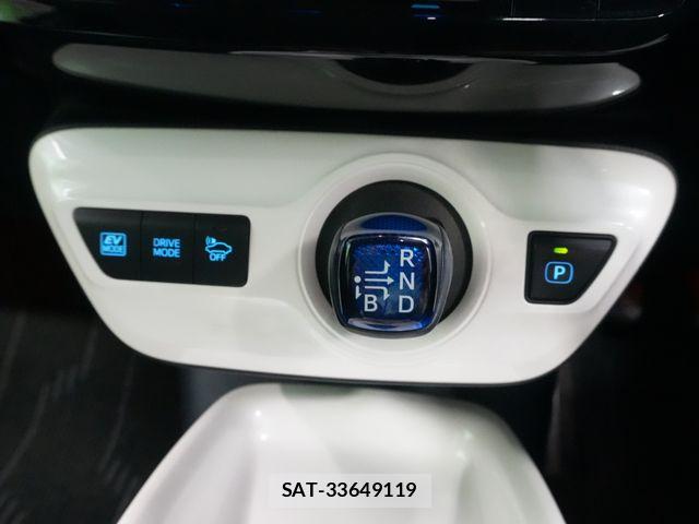 Toyota PRIUS 2016-06 8563226-19