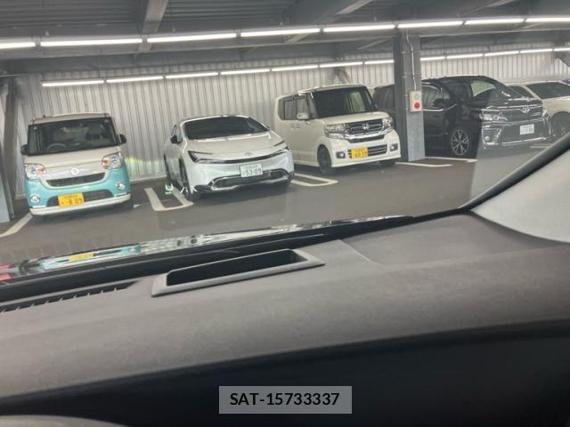 Toyota PRIUS 2021-09 8563210-15