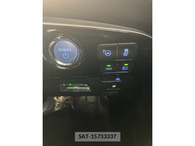 Toyota PRIUS 2021-09 8563210-16