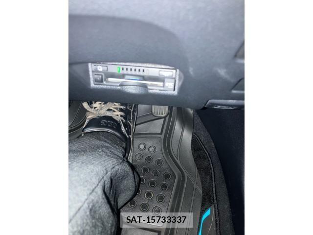 Toyota PRIUS 2021-09 8563210-17