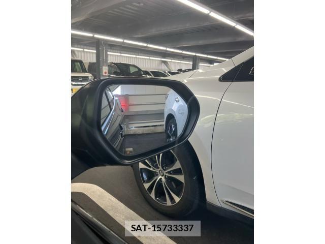 Toyota PRIUS 2021-09 8563210-18