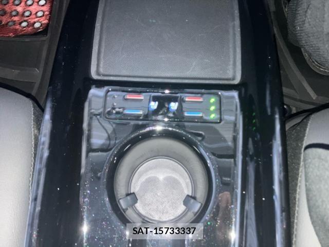 Toyota PRIUS 2021-09 8563210-22