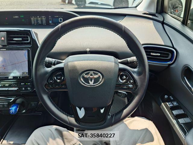Toyota PRIUS 2020-01 8563217-12