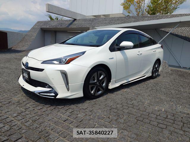 Toyota PRIUS 2020-01 8563217-1