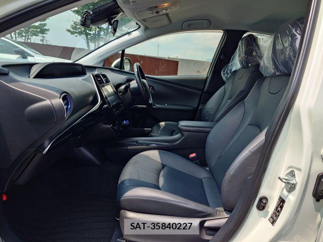 Toyota PRIUS 2020-01 8563217-19