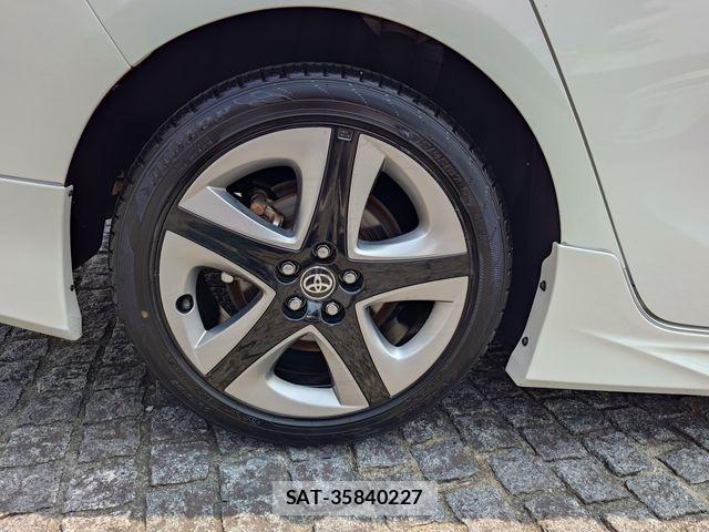 Toyota PRIUS 2020-01 8563217-7
