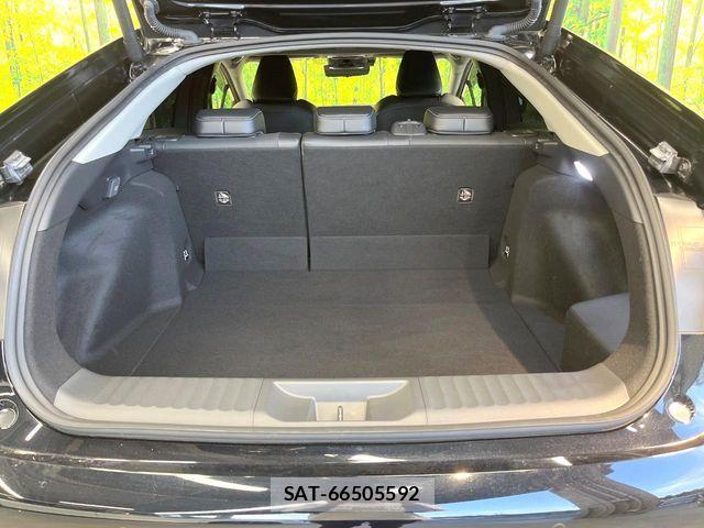 Toyota PRIUS 2023-08 8563192-9