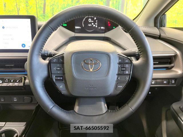 Toyota PRIUS 2023-08 8563192-10