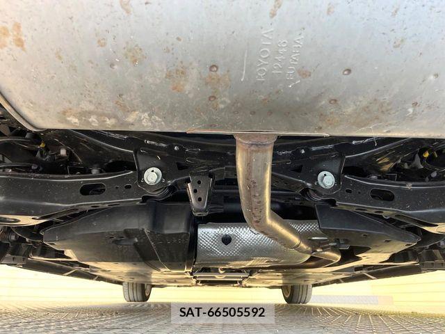 Toyota PRIUS 2023-08 8563192-18
