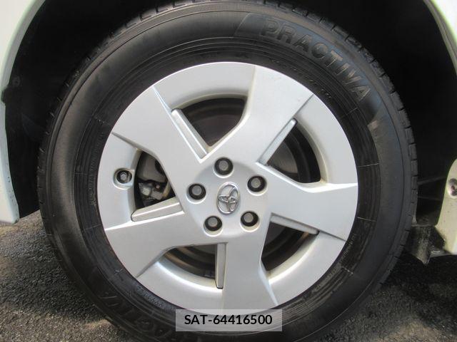 Toyota PRIUS 2011-08 8563256-12