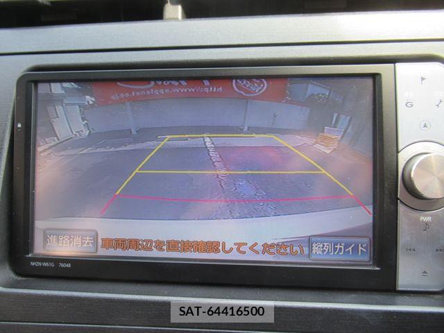 Toyota PRIUS 2011-08 8563256-16