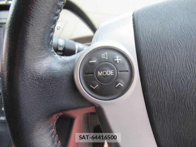 Toyota PRIUS 2011-08 8563256-22