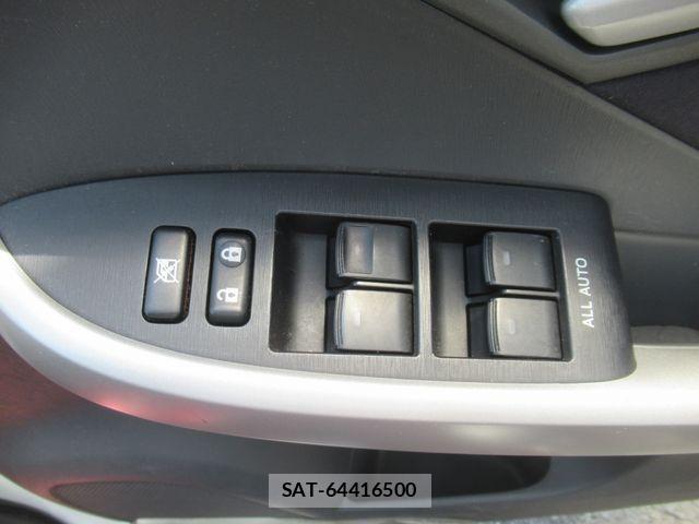Toyota PRIUS 2011-08 8563256-24