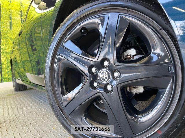 Toyota PRIUS 2022-01 8563209-13