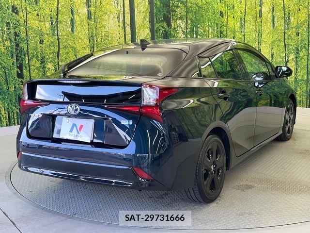 Toyota PRIUS 2022-01 8563209-17
