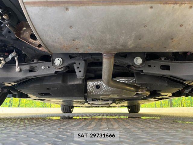 Toyota PRIUS 2022-01 8563209-19