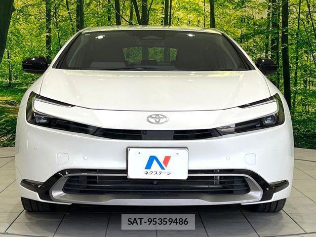 Toyota PRIUS 2023-04 8563203-13