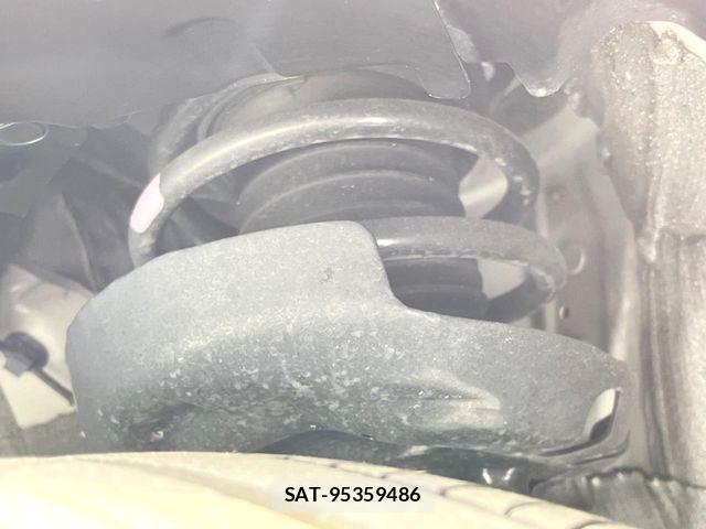Toyota PRIUS 2023-04 8563203-19