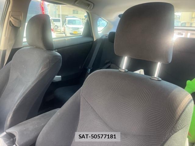 Toyota PRIUS 2012-02 8563257-12