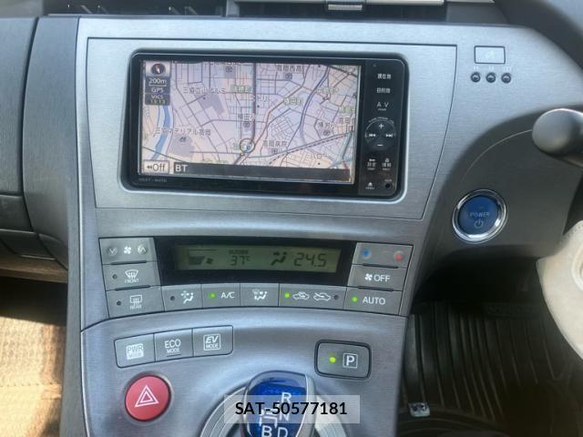 Toyota PRIUS 2012-02 8563257-18