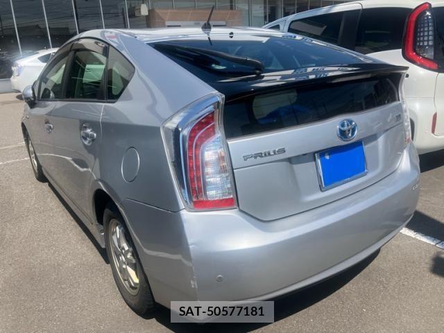 Toyota PRIUS 2012-02 8563257-2