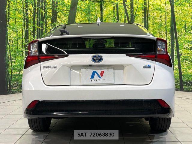 Toyota PRIUS 2019-09 8563219-14
