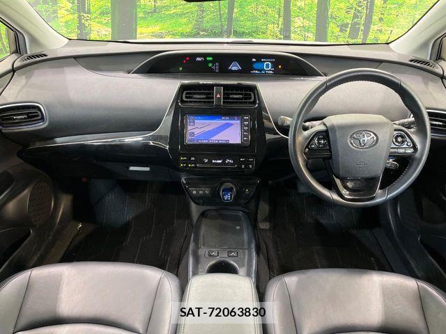 Toyota PRIUS 2019-09 8563219-1