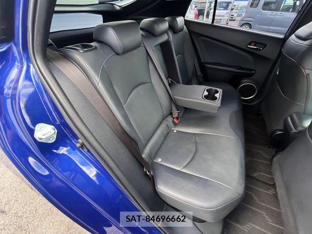 Toyota PRIUS 2016-01 8563227-9