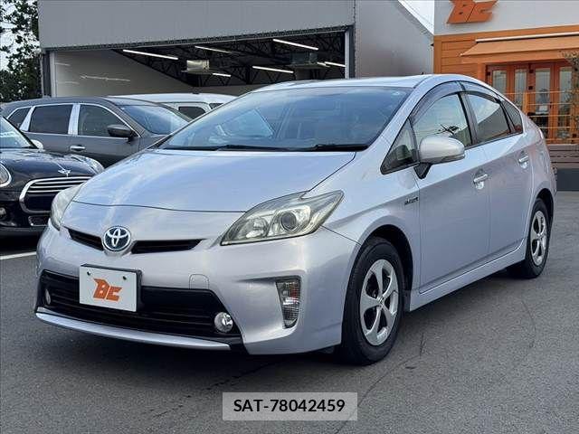 Toyota PRIUS 2014-01 8563244-9