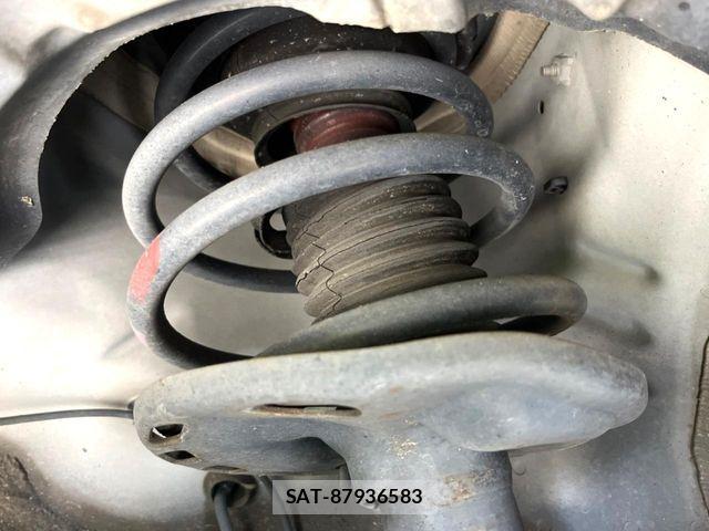 Toyota PRIUS 2012-10 8563243-19