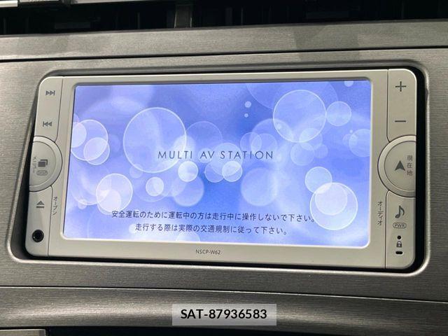 Toyota PRIUS 2012-10 8563243-2