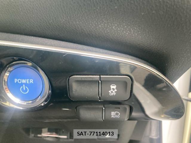 Toyota PRIUS 2018-02 8563228-12