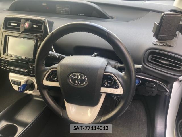 Toyota PRIUS 2018-02 8563228-14