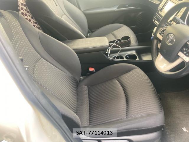 Toyota PRIUS 2018-02 8563228-16