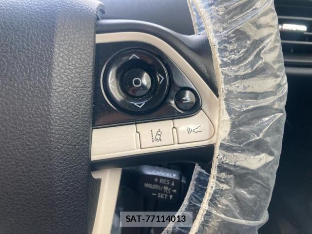 Toyota PRIUS 2018-02 8563228-18
