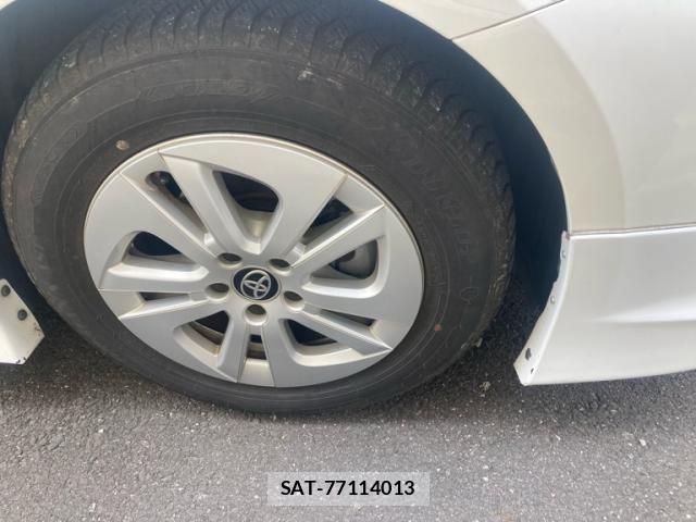 Toyota PRIUS 2018-02 8563228-5