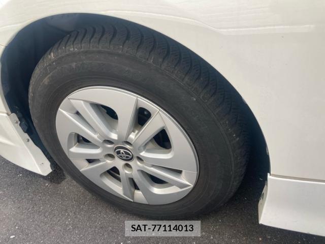 Toyota PRIUS 2018-02 8563228-8