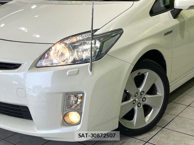 Toyota PRIUS 2010-08 8563232-11