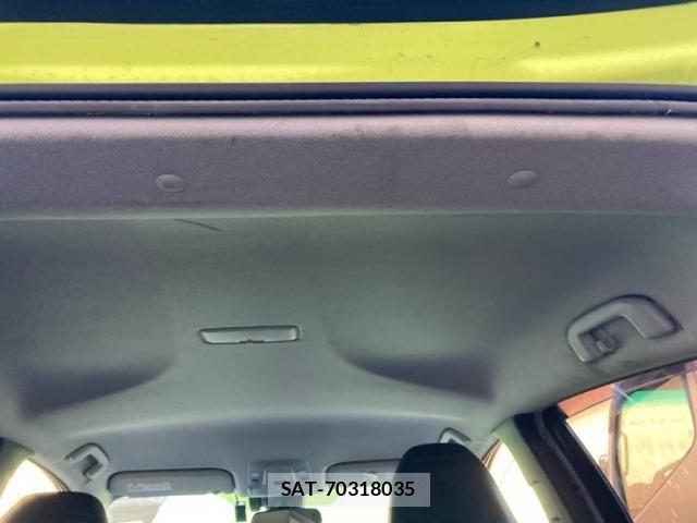 Toyota PRIUS 2016-11 8563242-11