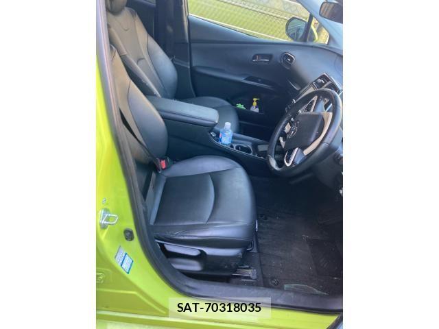 Toyota PRIUS 2016-11 8563242-12