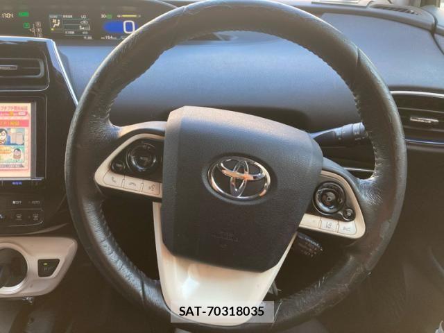 Toyota PRIUS 2016-11 8563242-17