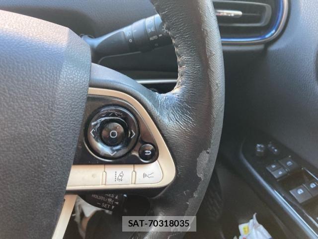 Toyota PRIUS 2016-11 8563242-18