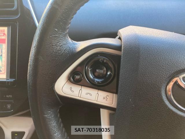 Toyota PRIUS 2016-11 8563242-19