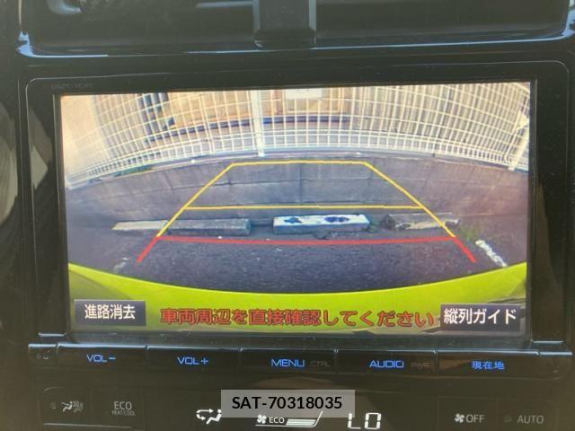 Toyota PRIUS 2016-11 8563242-24