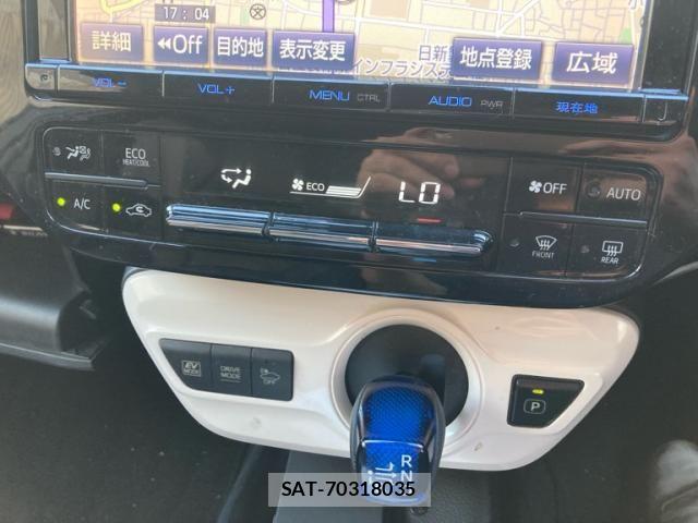 Toyota PRIUS 2016-11 8563242-26