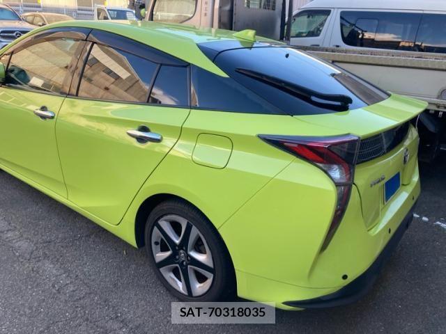 Toyota PRIUS 2016-11 8563242-3
