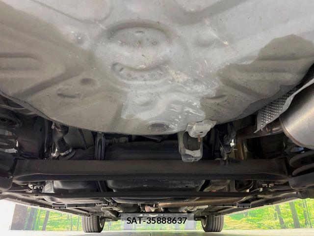 Toyota PRIUS 2015-01 8563239-18