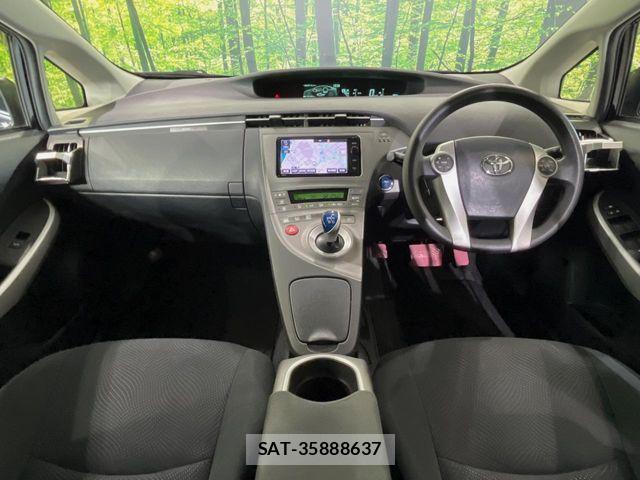 Toyota PRIUS 2015-01 8563239-1