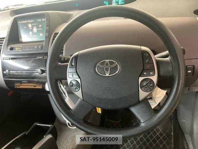 Toyota PRIUS 2004-09 8563255-18