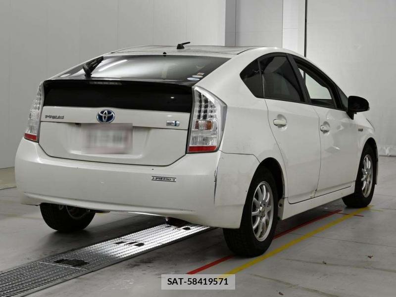 Toyota PRIUS 2010-04 8544994-1